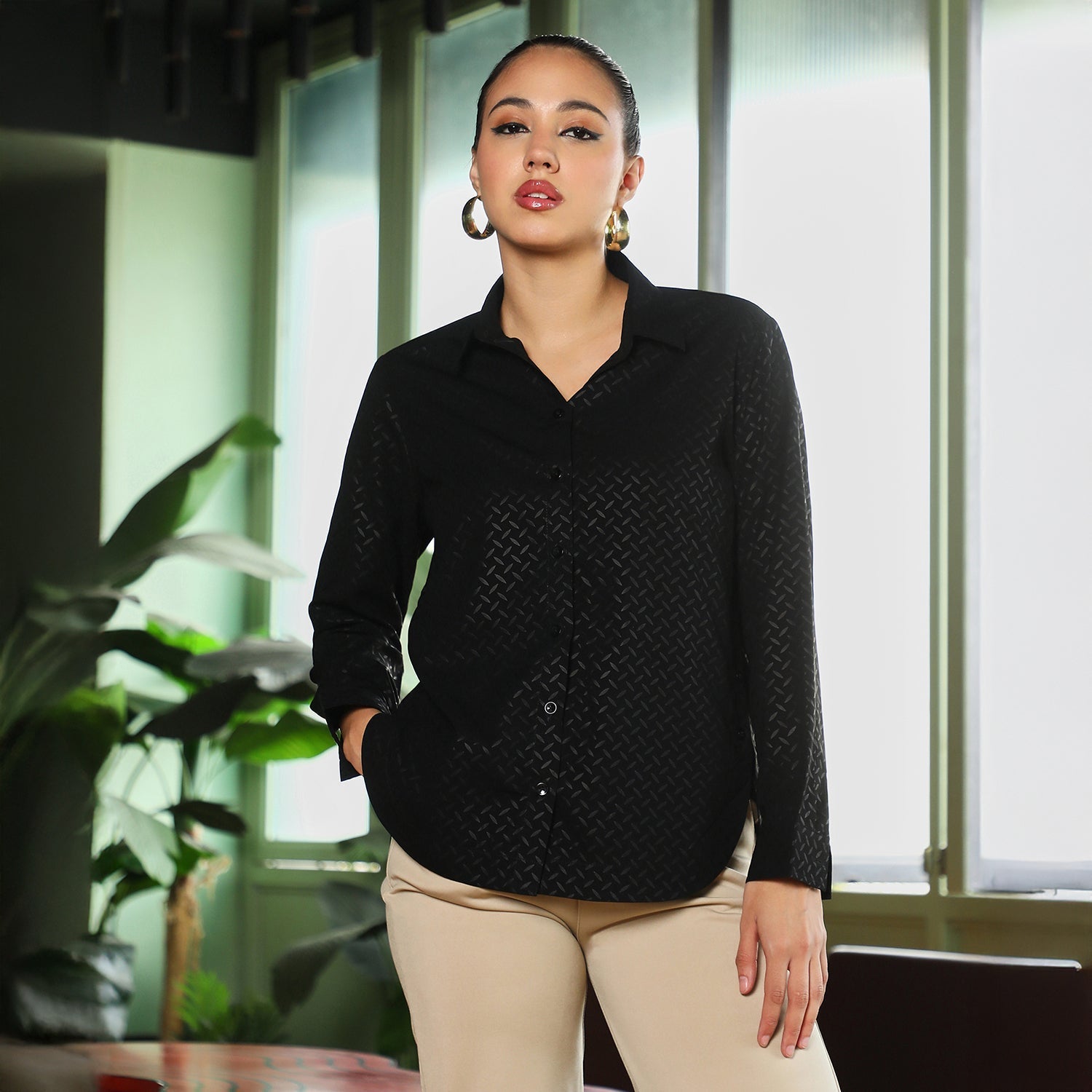 Women Black Marquise-Imprint Curved Shirt