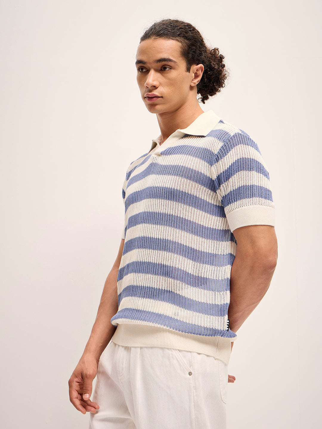 Men PurpleWhite Horizontal Textured stripes Regular Fit Polo
