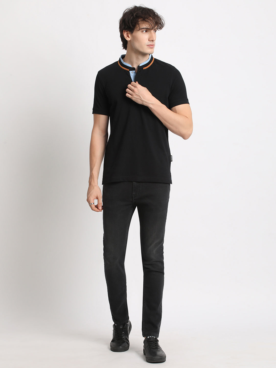 Men Black Solid Slim Fit Mandarin Collar T-shirt