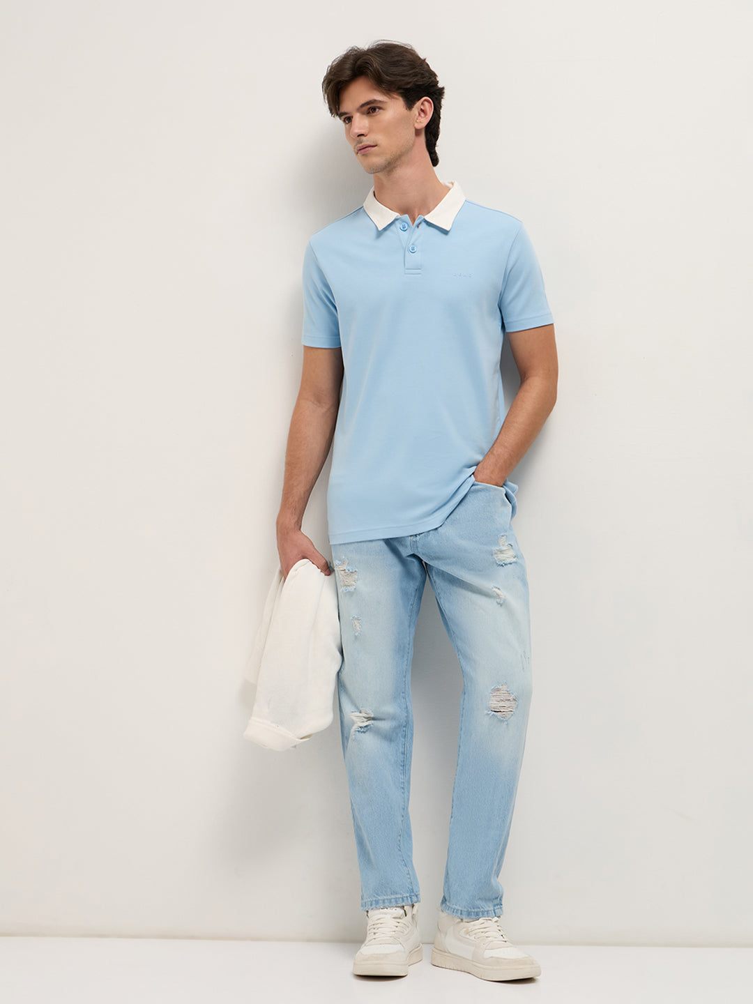 Men Blue Solid Slim Fit Polo