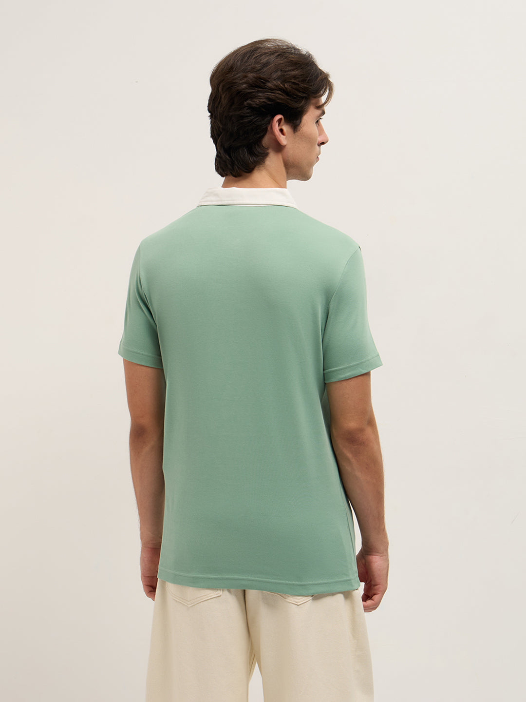 Men Green Solid Slim Fit Polo