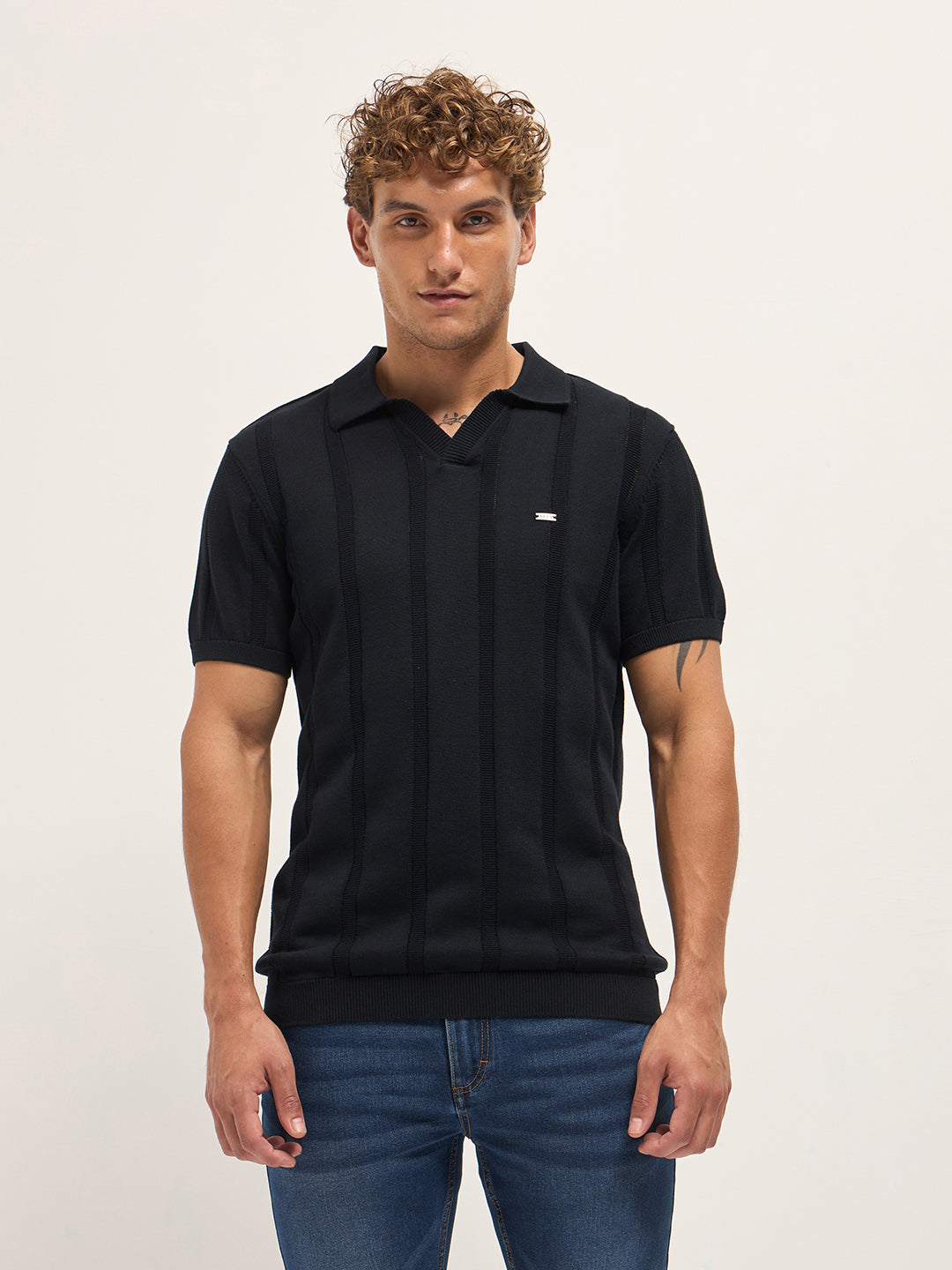 Men Black Textured vertical knit stripes Slim Fit Polo