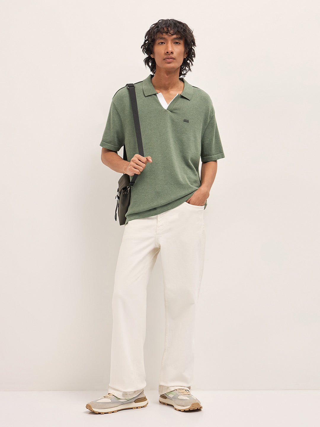Men Green Solid Relaxed Fit Polo