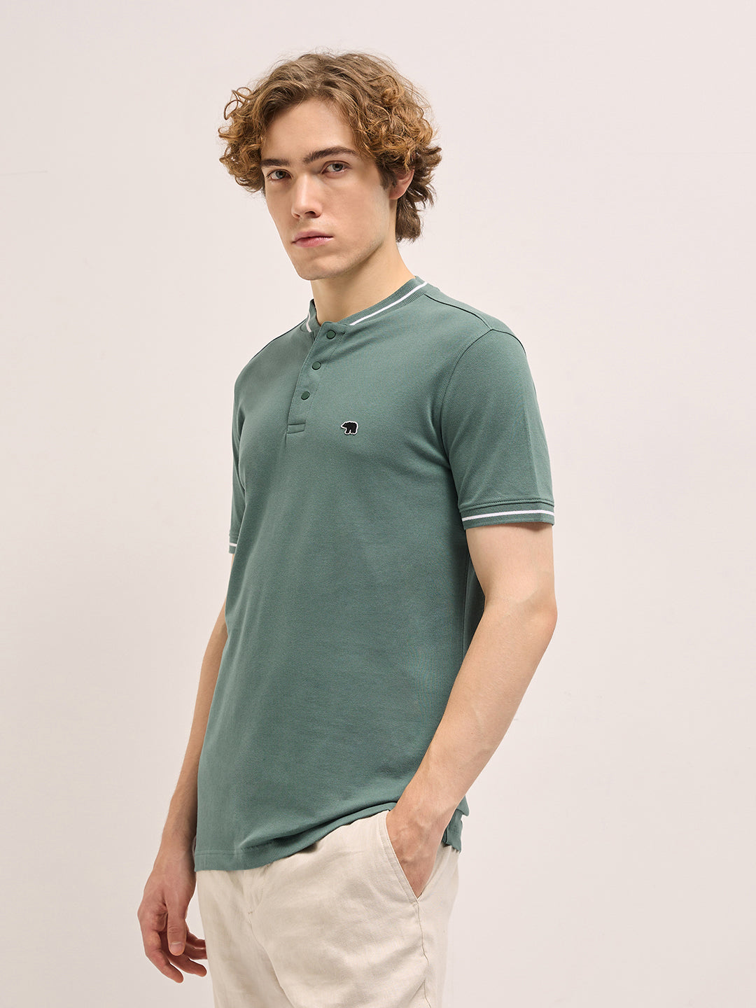 Men Pastel Green Solid Ribbed Collar