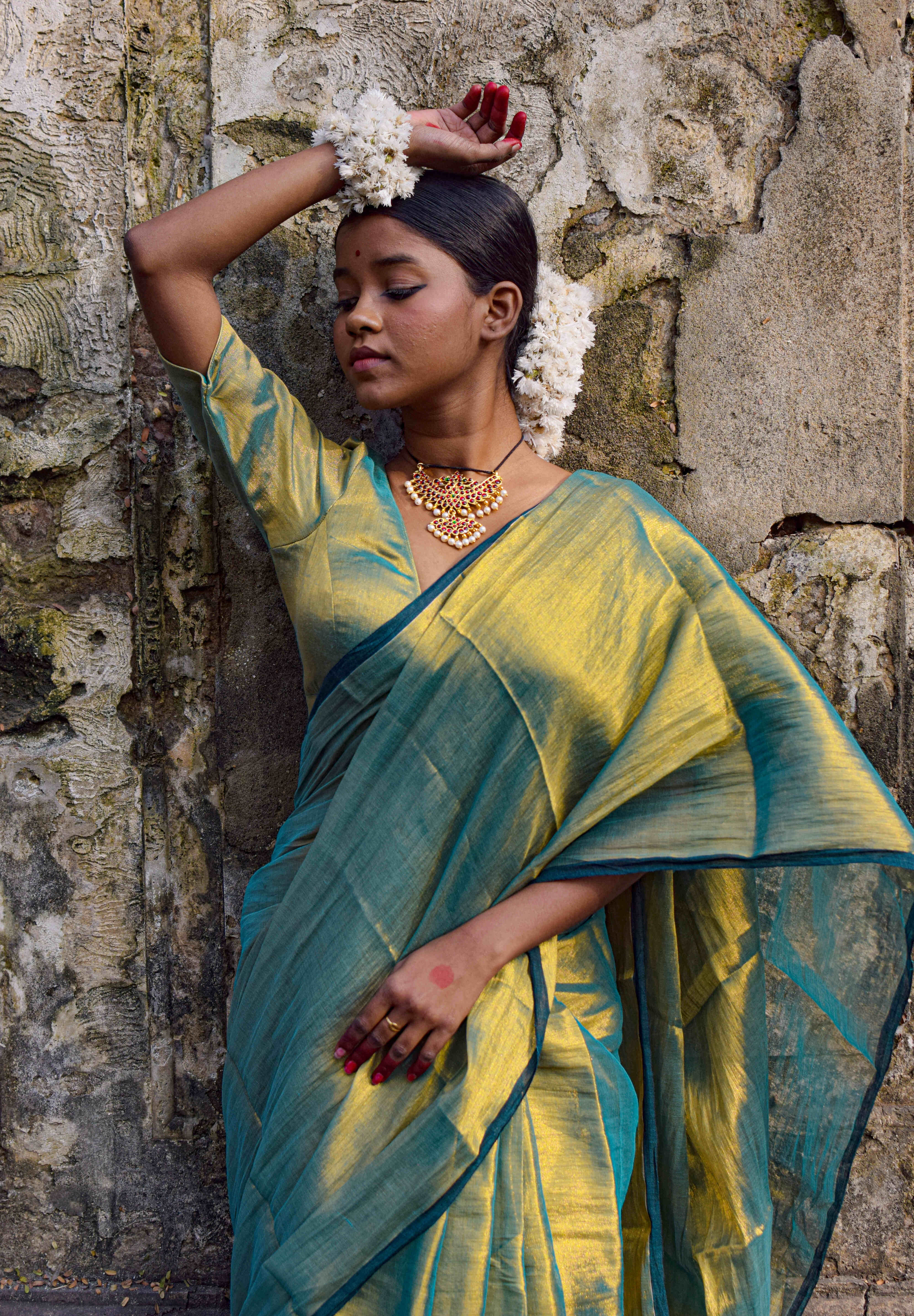 Pataka Seagreen Dual tone Tissue Saree
