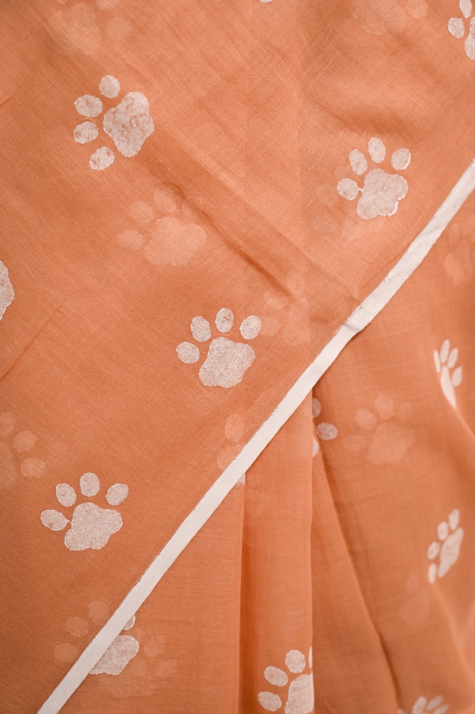Paw-radise Mocha Handloom Mul Cotton Saree with Handblock-Printed Paw Motifs