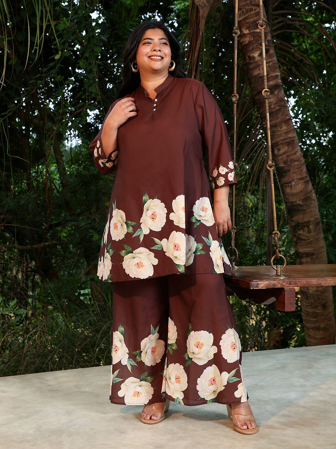 Women Cotton Blend Regular Floral Kurta