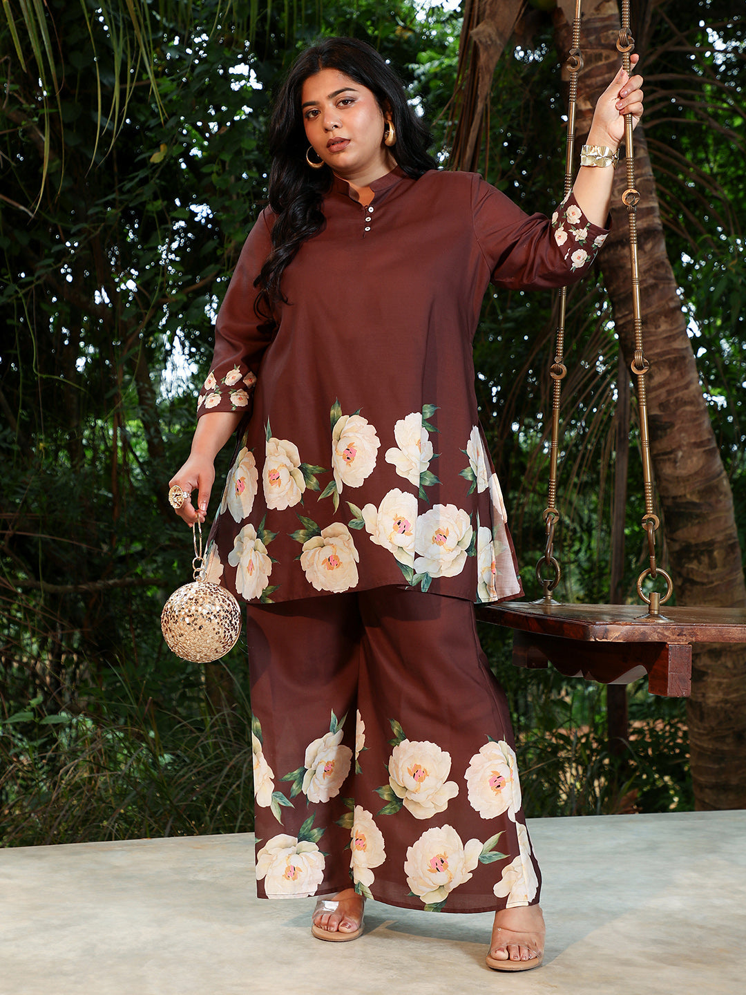 Women Cotton Blend Regular Floral Kurta