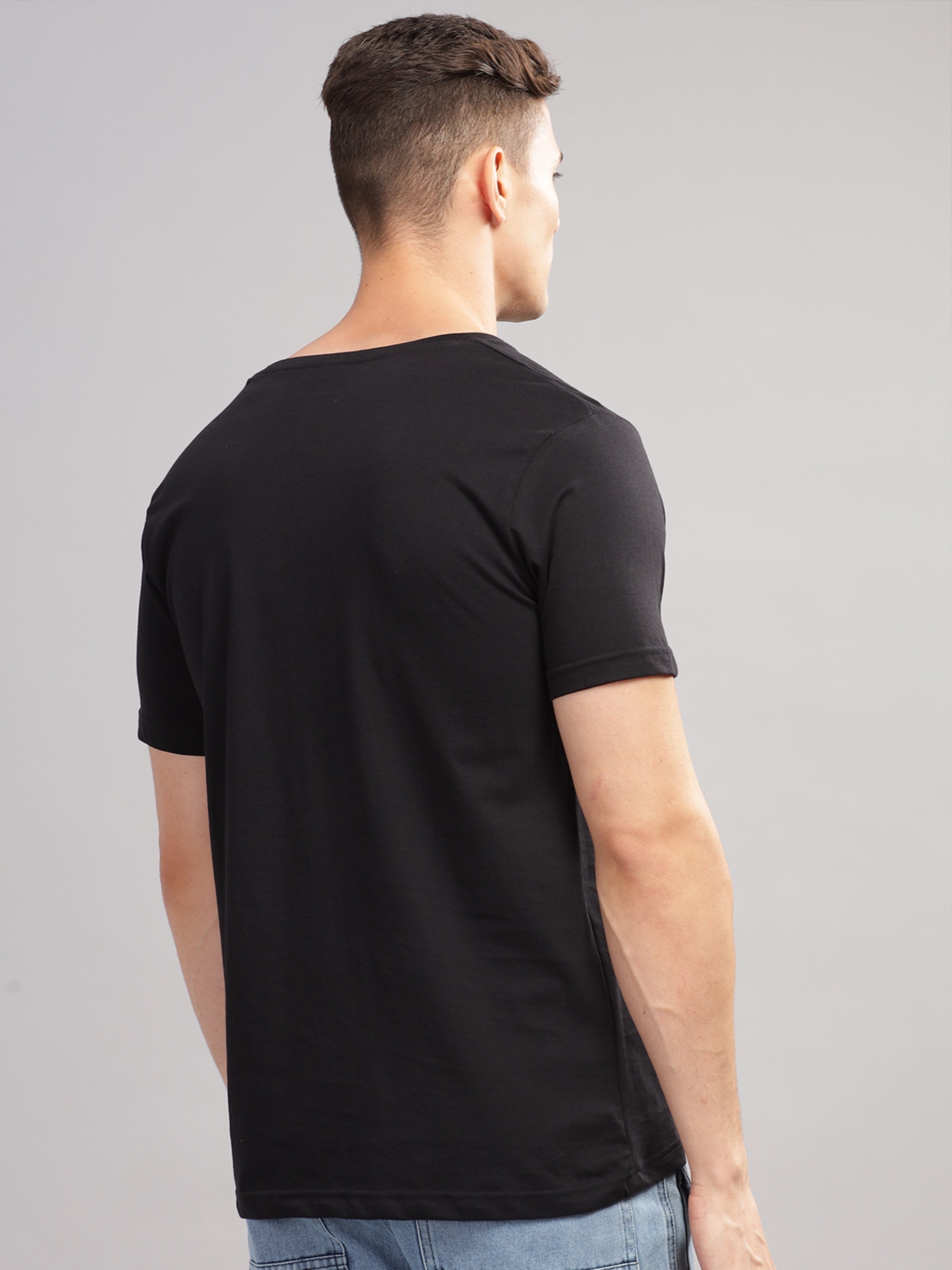 Men Black Round Neck T Shirt