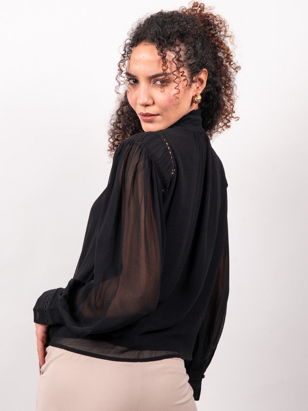 Women Lace inserted viscose blouse