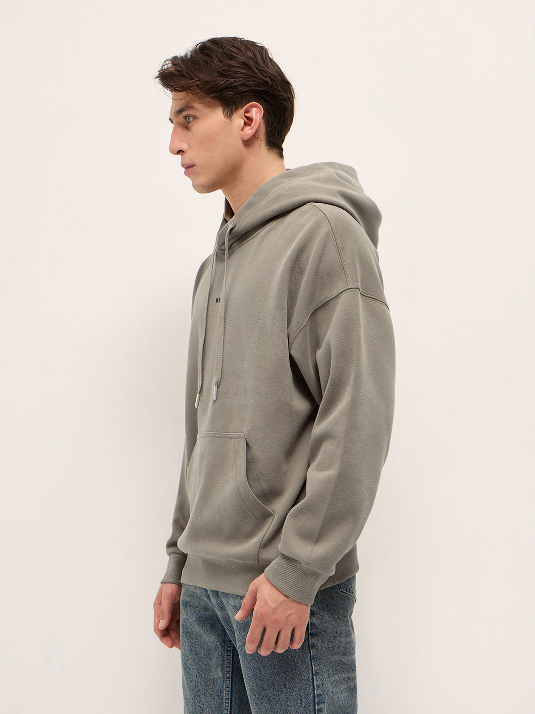 Men Grey Solid Relax Fit Hoodie