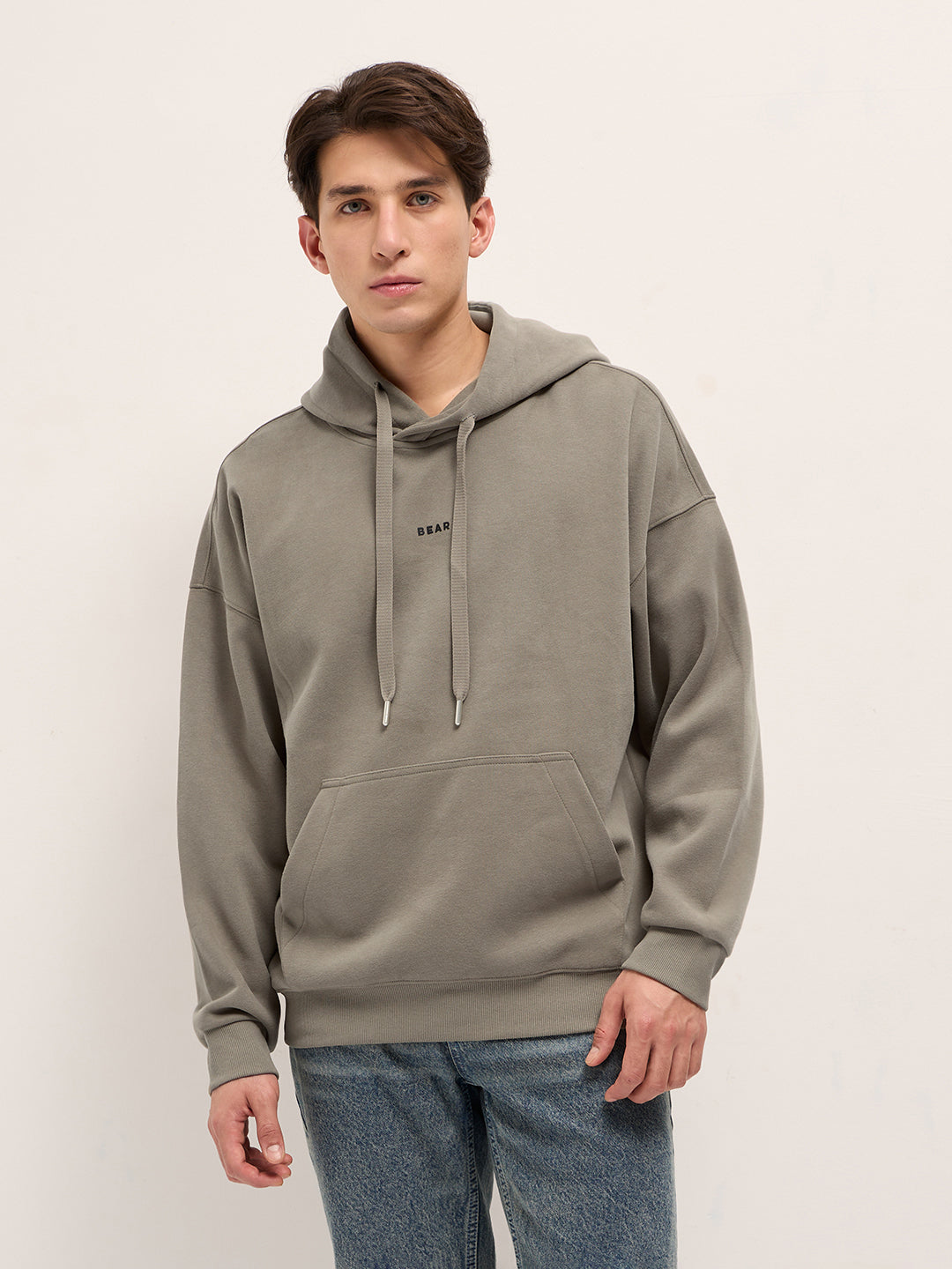 Men Grey Solid Relax Fit Hoodie