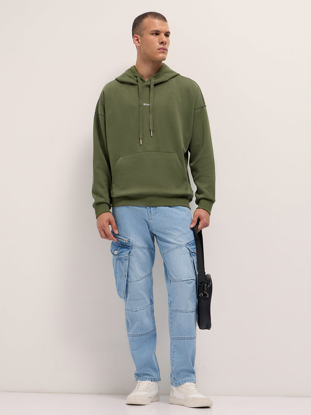 Men Green Solid Relax Fit Hoodie