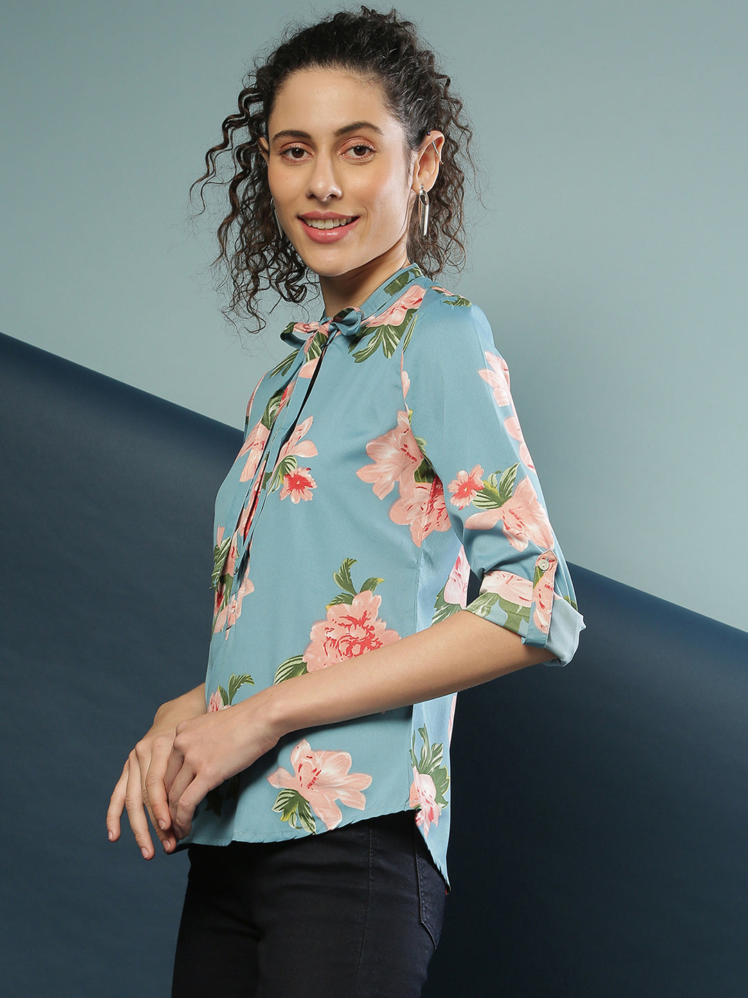 Women Blue Retro Floral Shirt