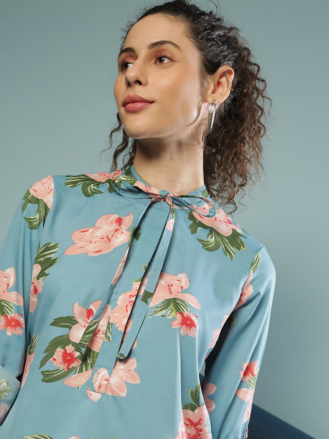 Women Blue Retro Floral Shirt