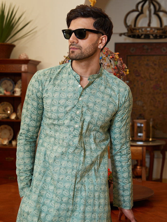 Men Green Cotton Leaf Print Straight Kurta