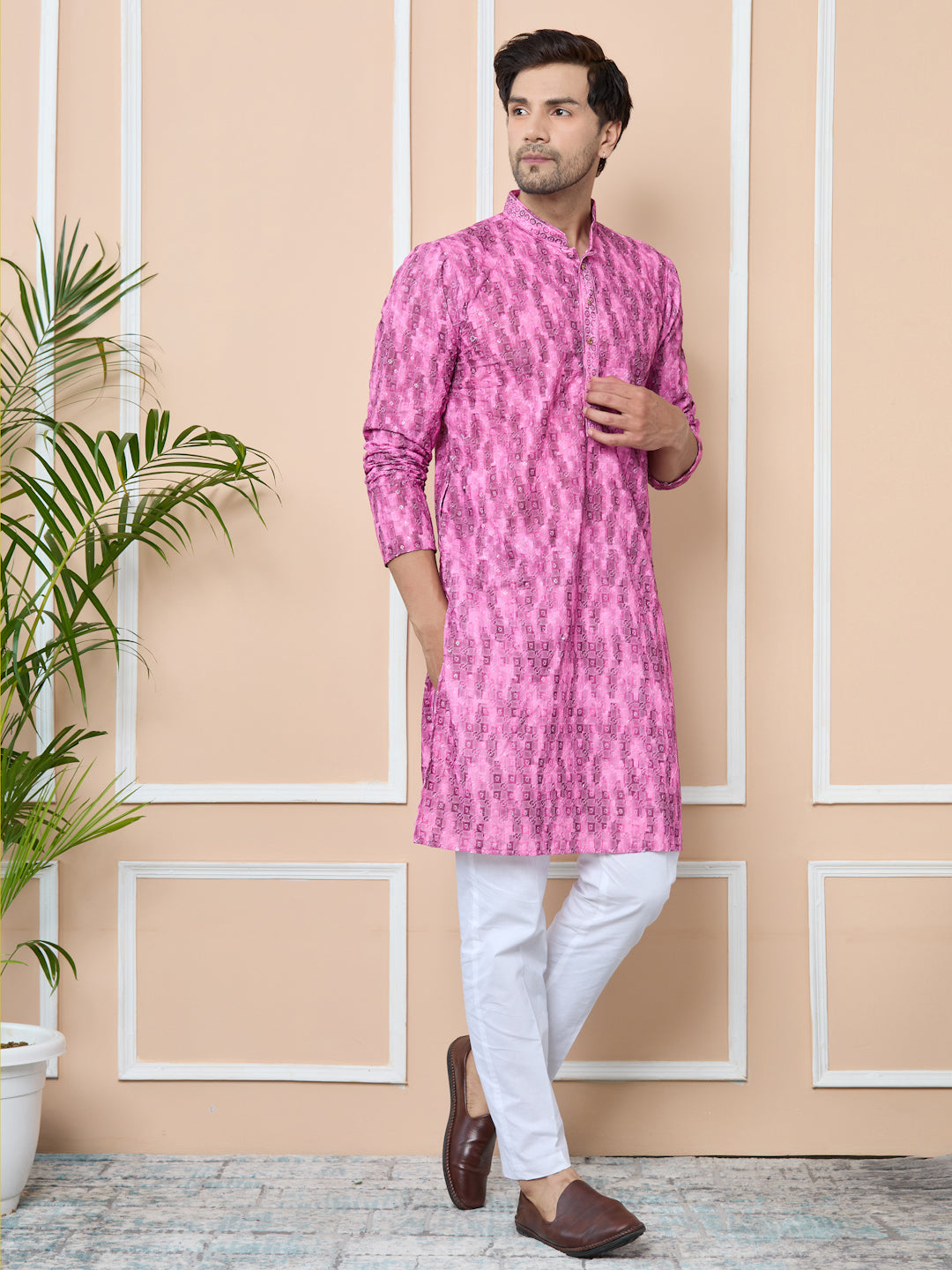Men Magenta Tie & Dye & Embroidered Cotton Kurta