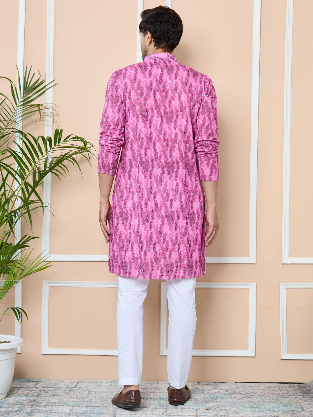 Men Magenta Tie & Dye & Embroidered Cotton Kurta