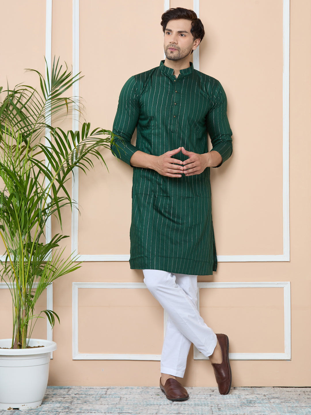 Men Dark Green Thread Work Straight Kurta