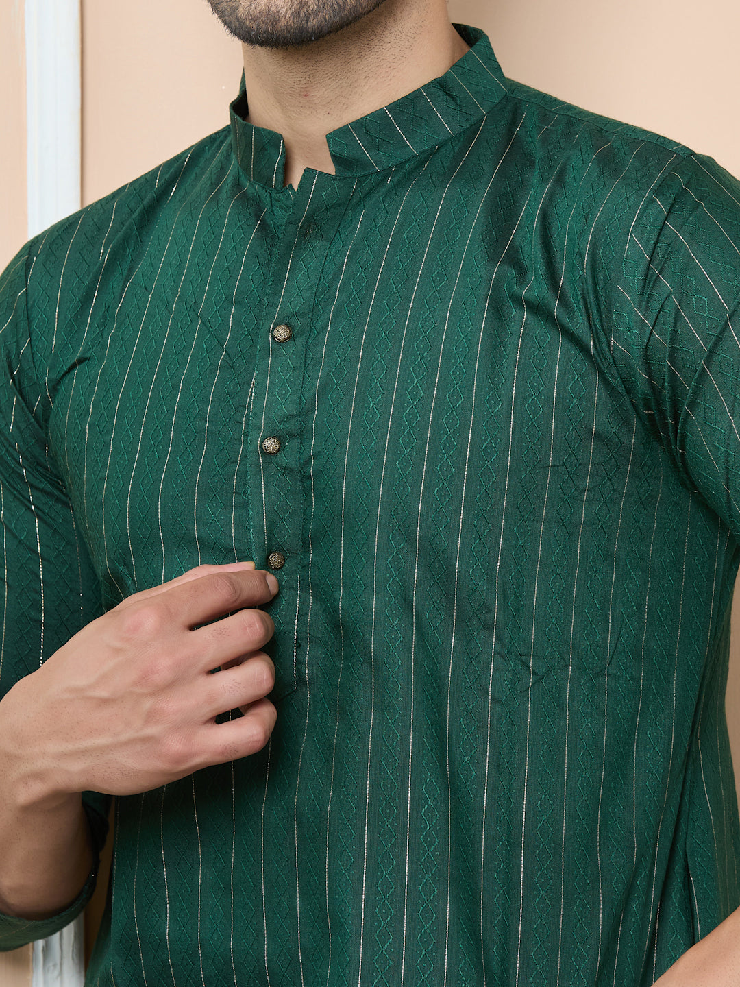 Men Dark Green Thread Work Straight Kurta