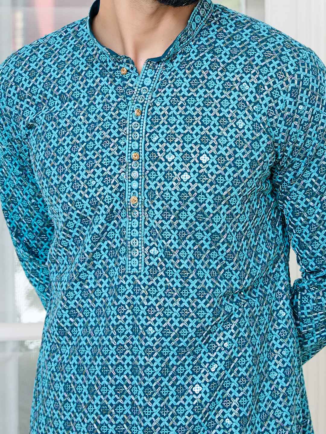 Men Blue Embroidered Straight Kurta