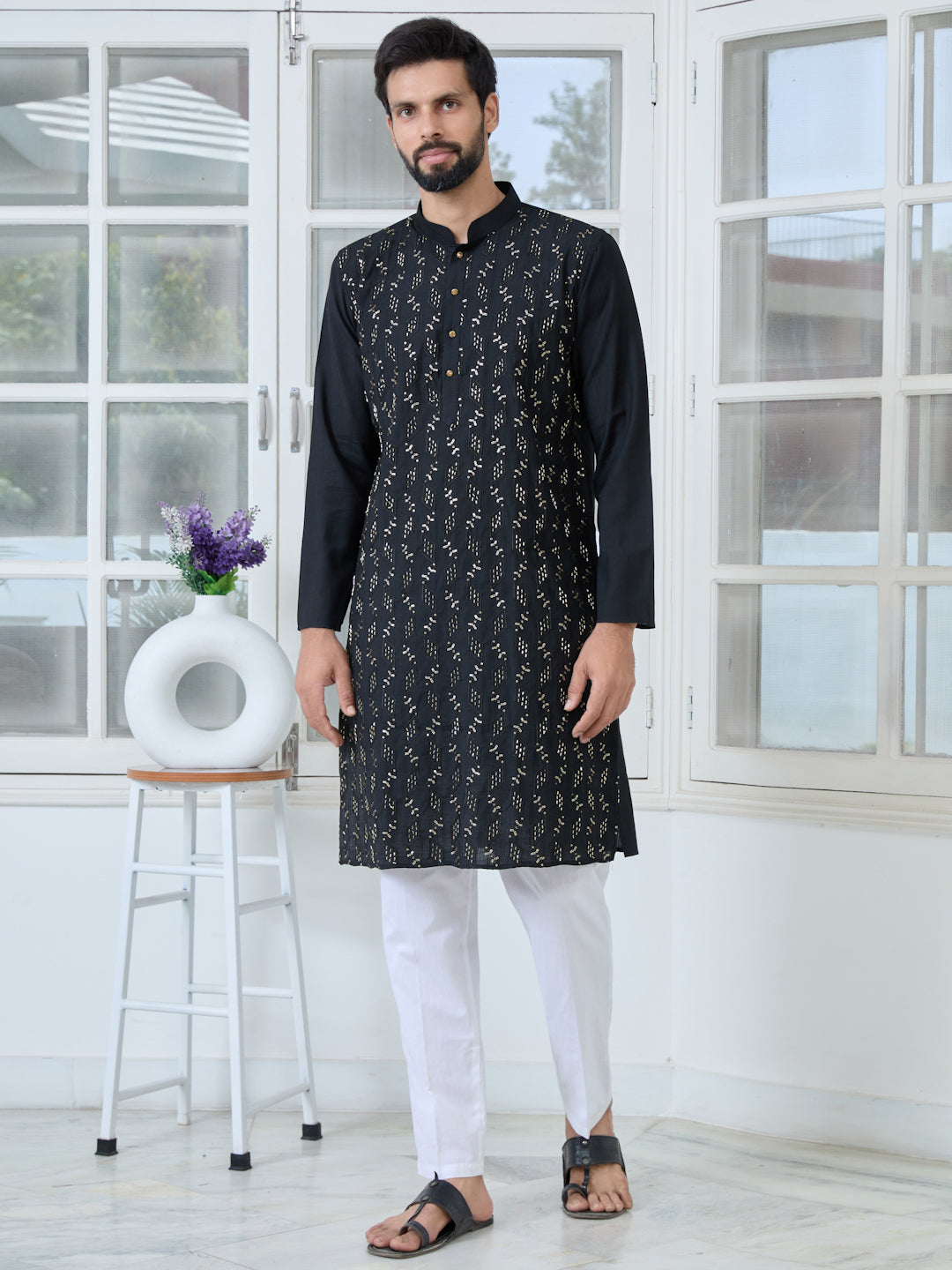 Men Black Ethnic Motifs Embroidered Sequinned Mandarin Collar Straight Kurta