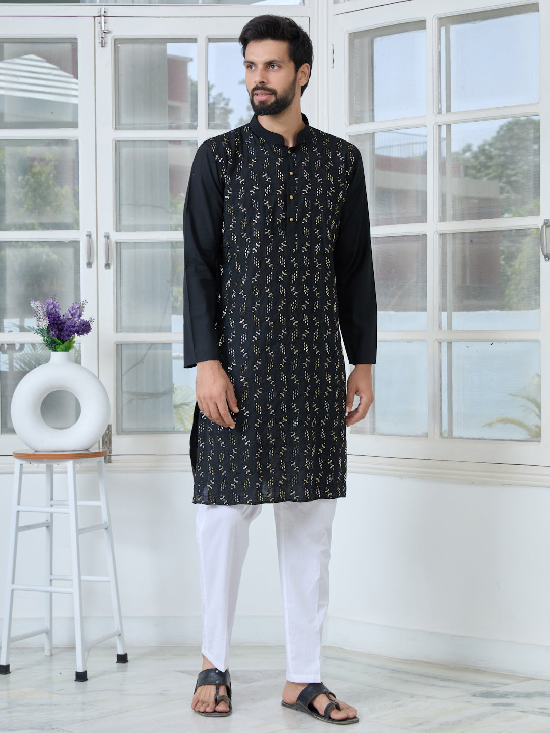 Men Black Ethnic Motifs Embroidered Sequinned Mandarin Collar Straight Kurta