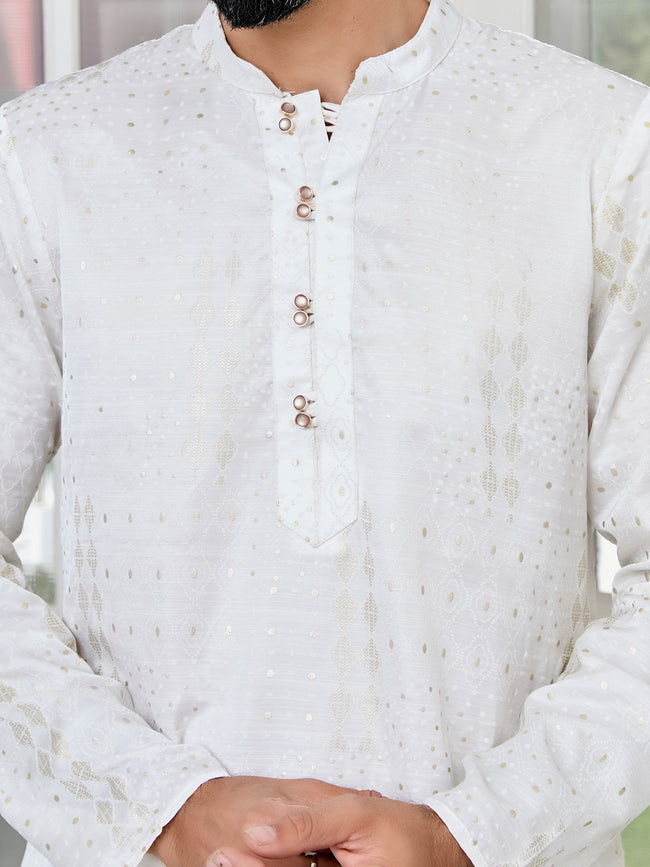 Men Off White Embossed and Foil Kurta