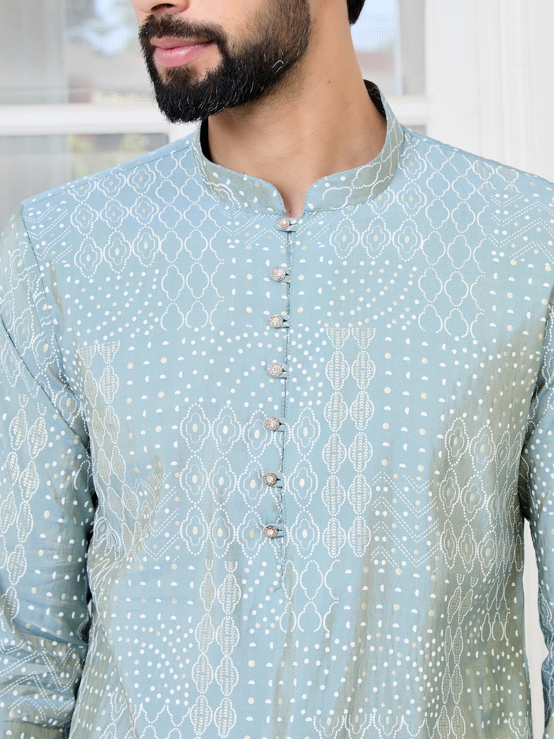 Men Grey Embossed and Foil Kurta