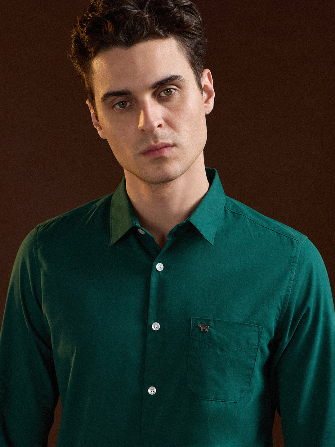 Men Classic Green Solid Slim Fit Polyester Casual Shirt