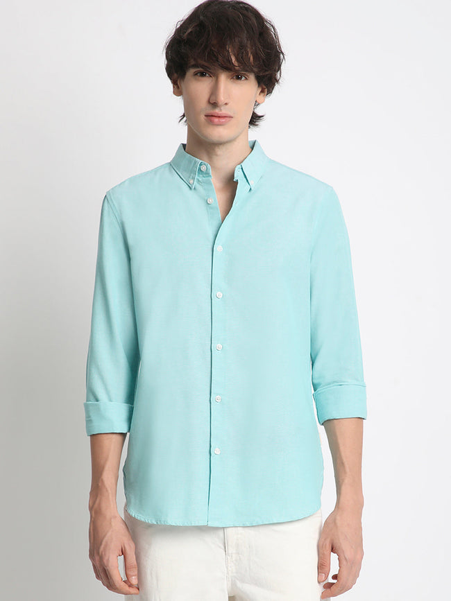 Men Pale Blue Solid Slim Fit Casual Shirt