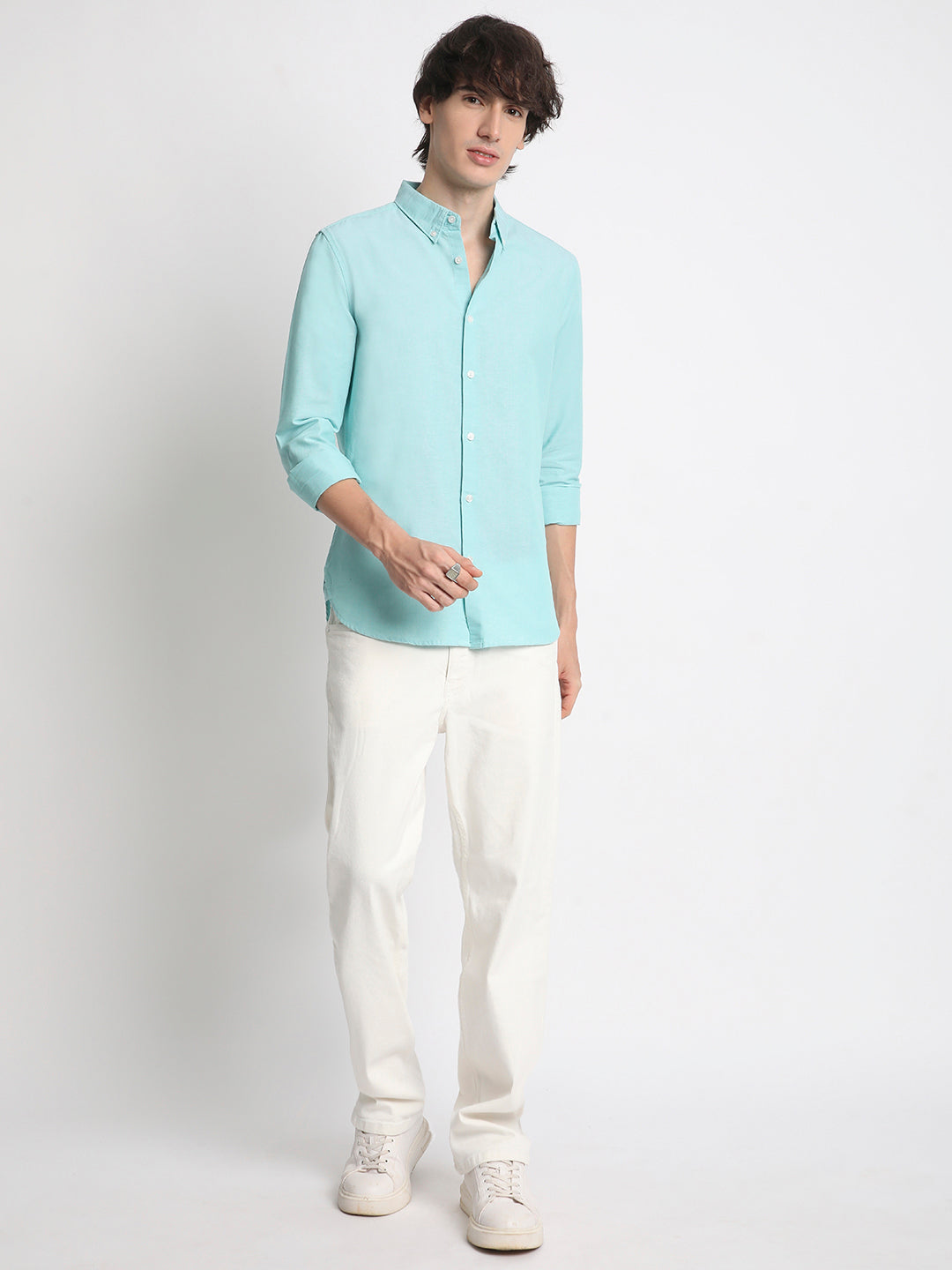 Men Pale Blue Solid Slim Fit Casual Shirt