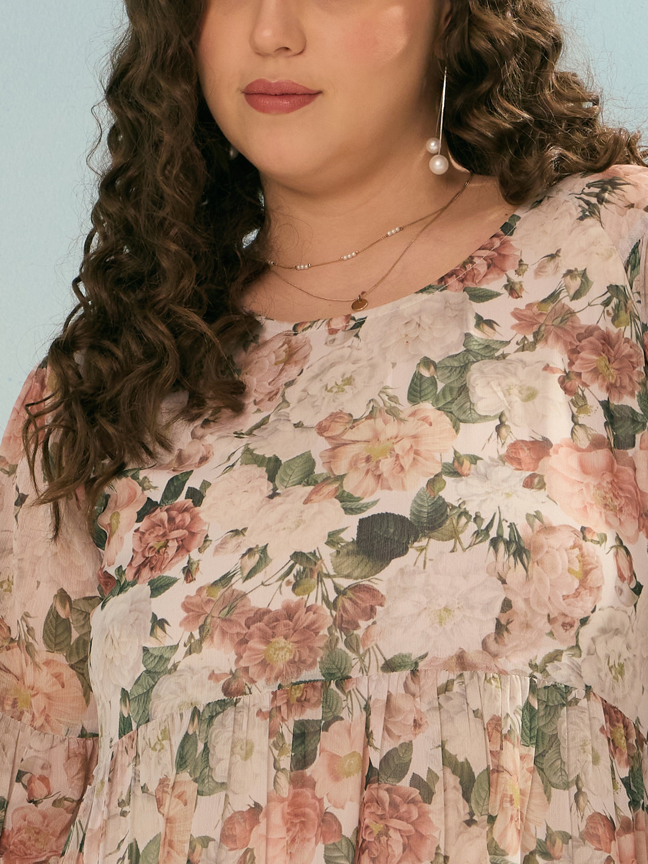 Women Off-White Floral Short Tiered Dress