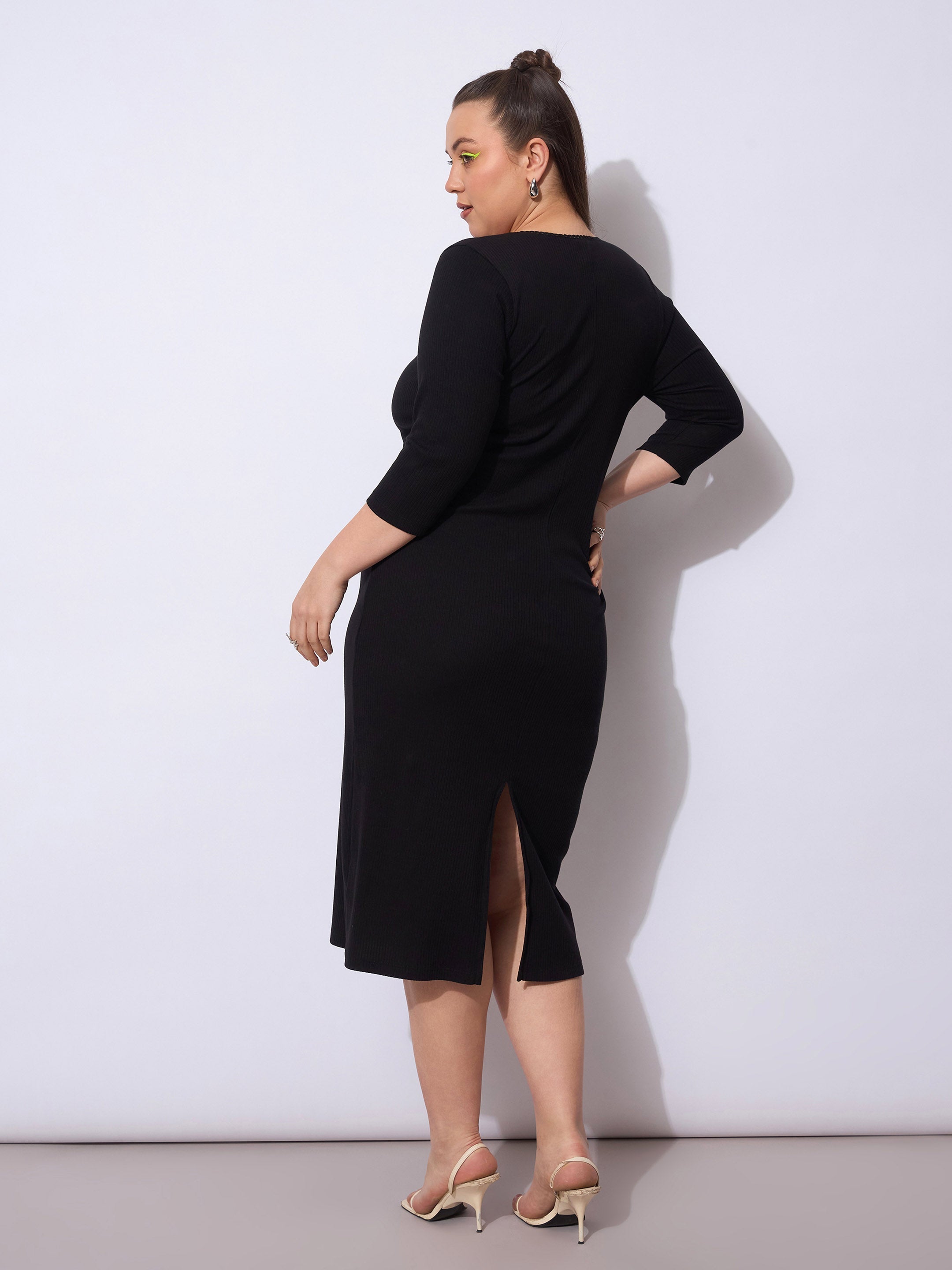 Women Black Rib Round Neck Midi Dress