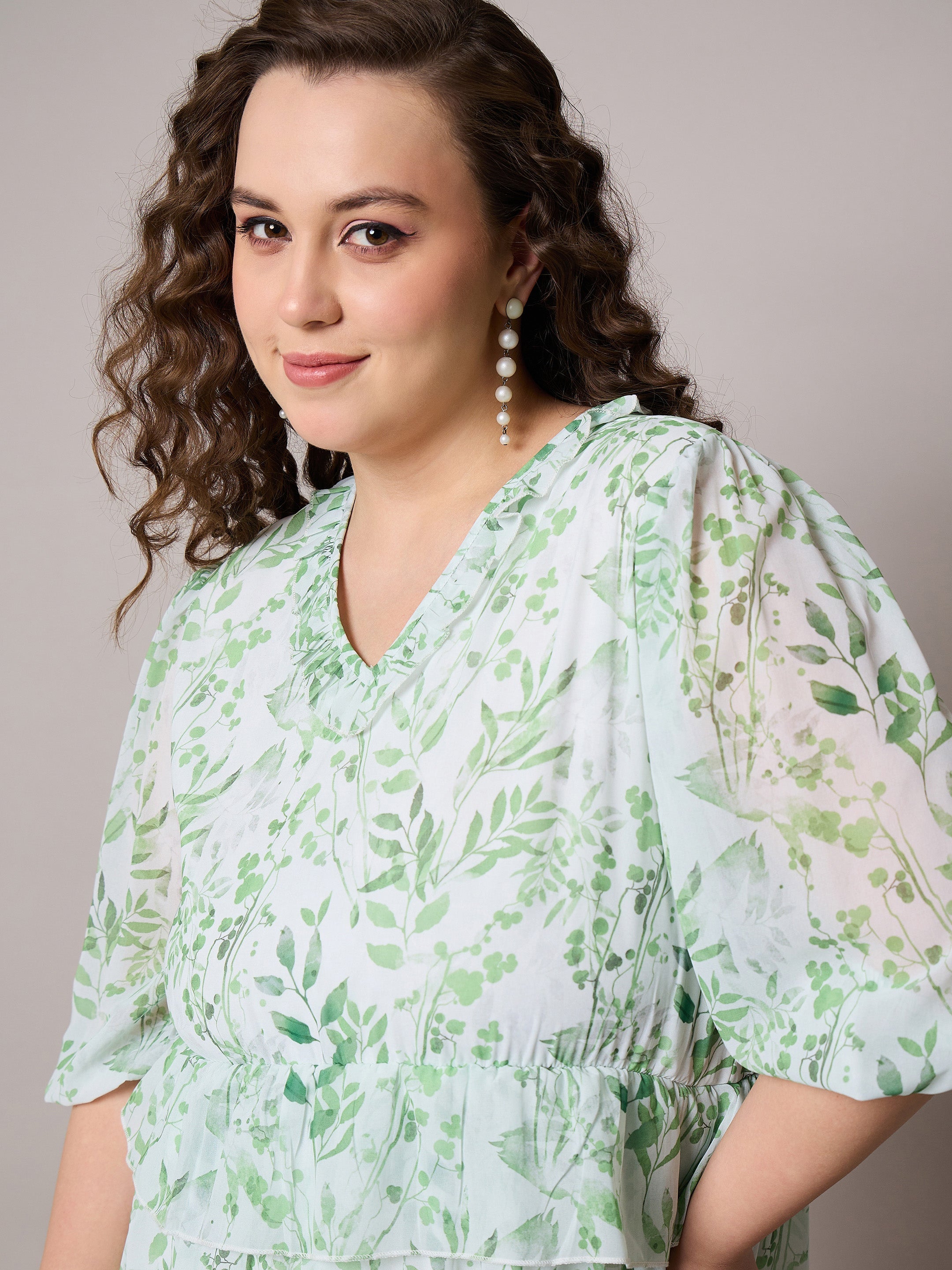Women Green Floral Short Tiered Dress