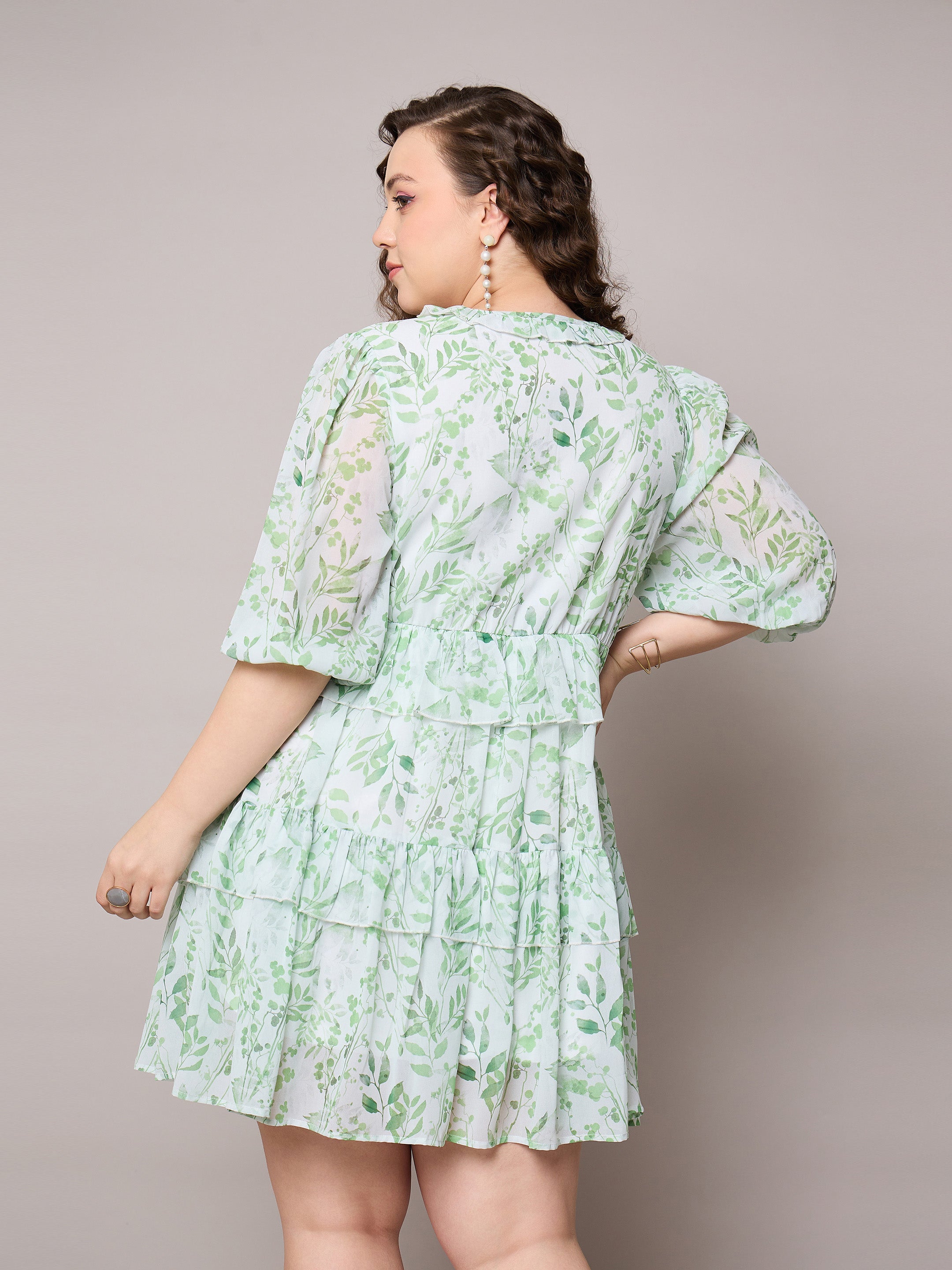 Women Green Floral Short Tiered Dress