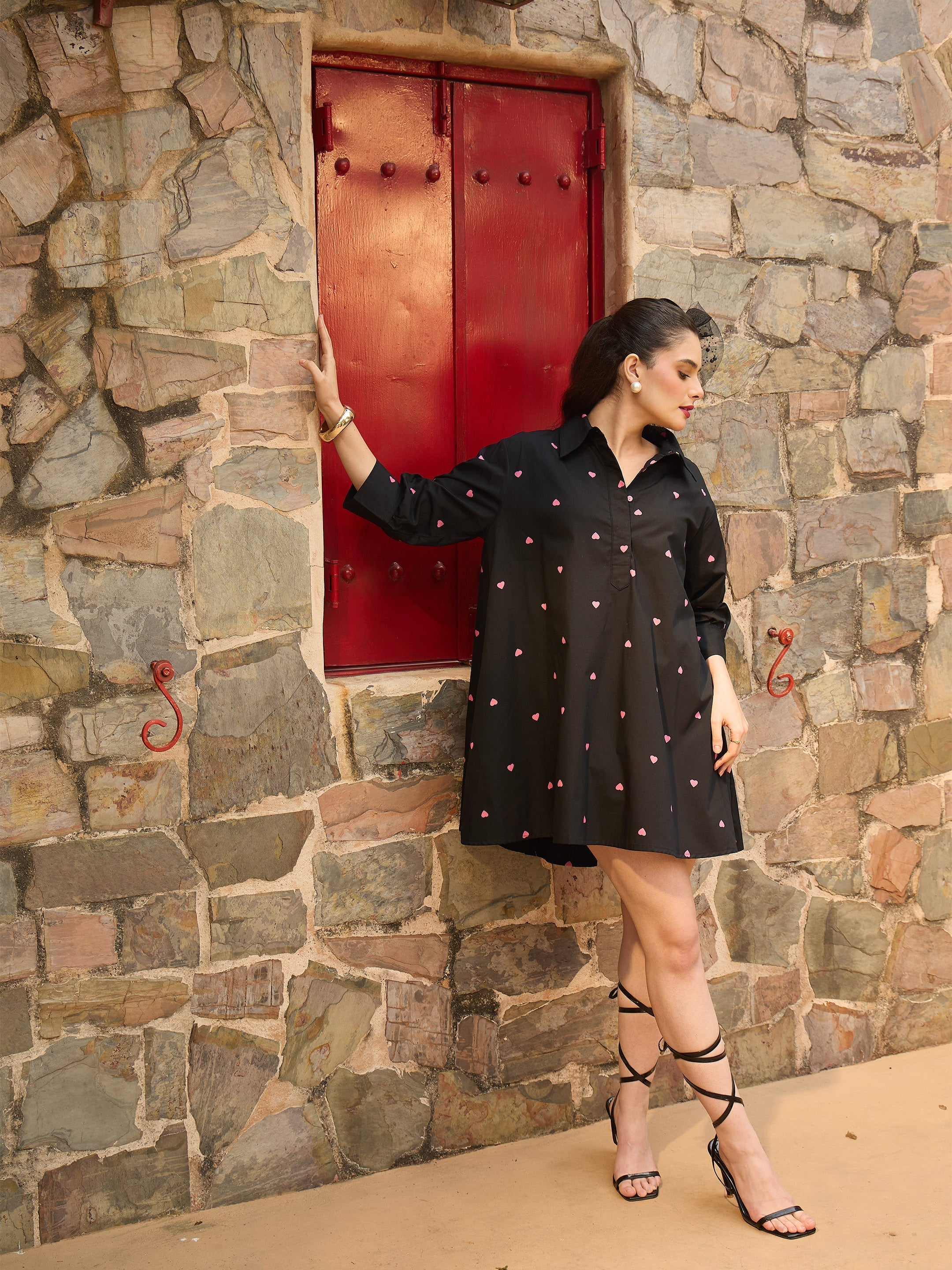 Women Black & Pink Heart Print Collar Neck Short Dress