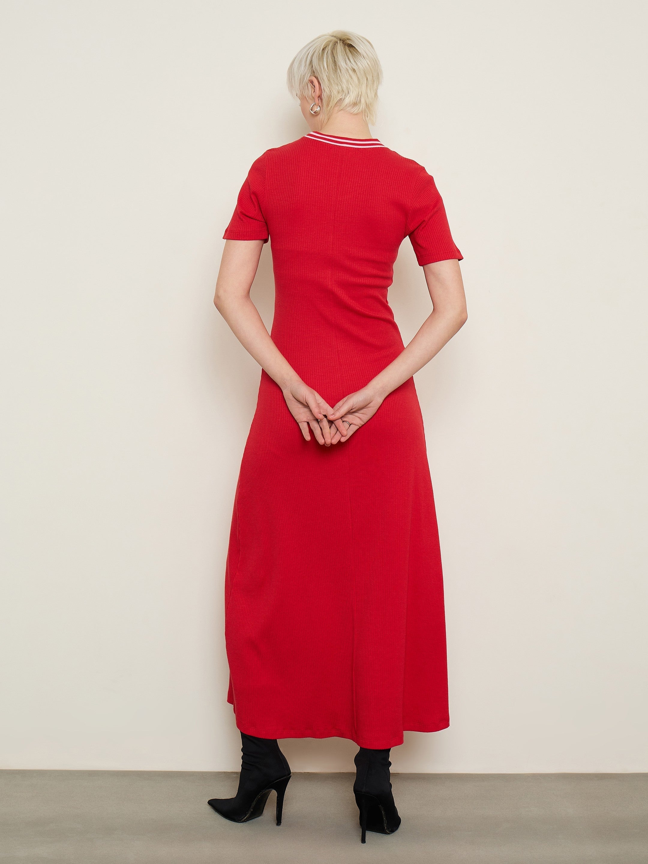 Women Red Short Sleeves Striped-Ribbed Neck Maxi Dress