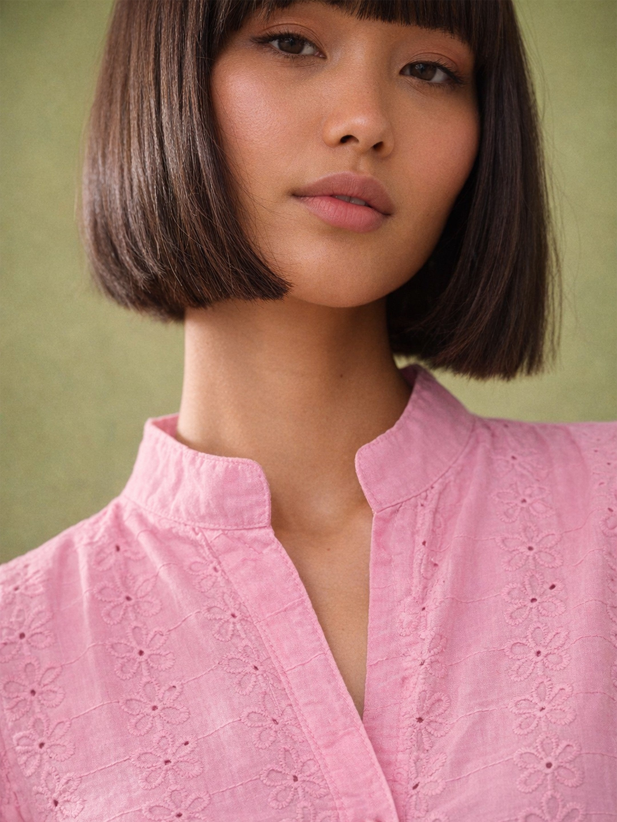 Women Pink Schiffli Short Mandarin Collar Dress