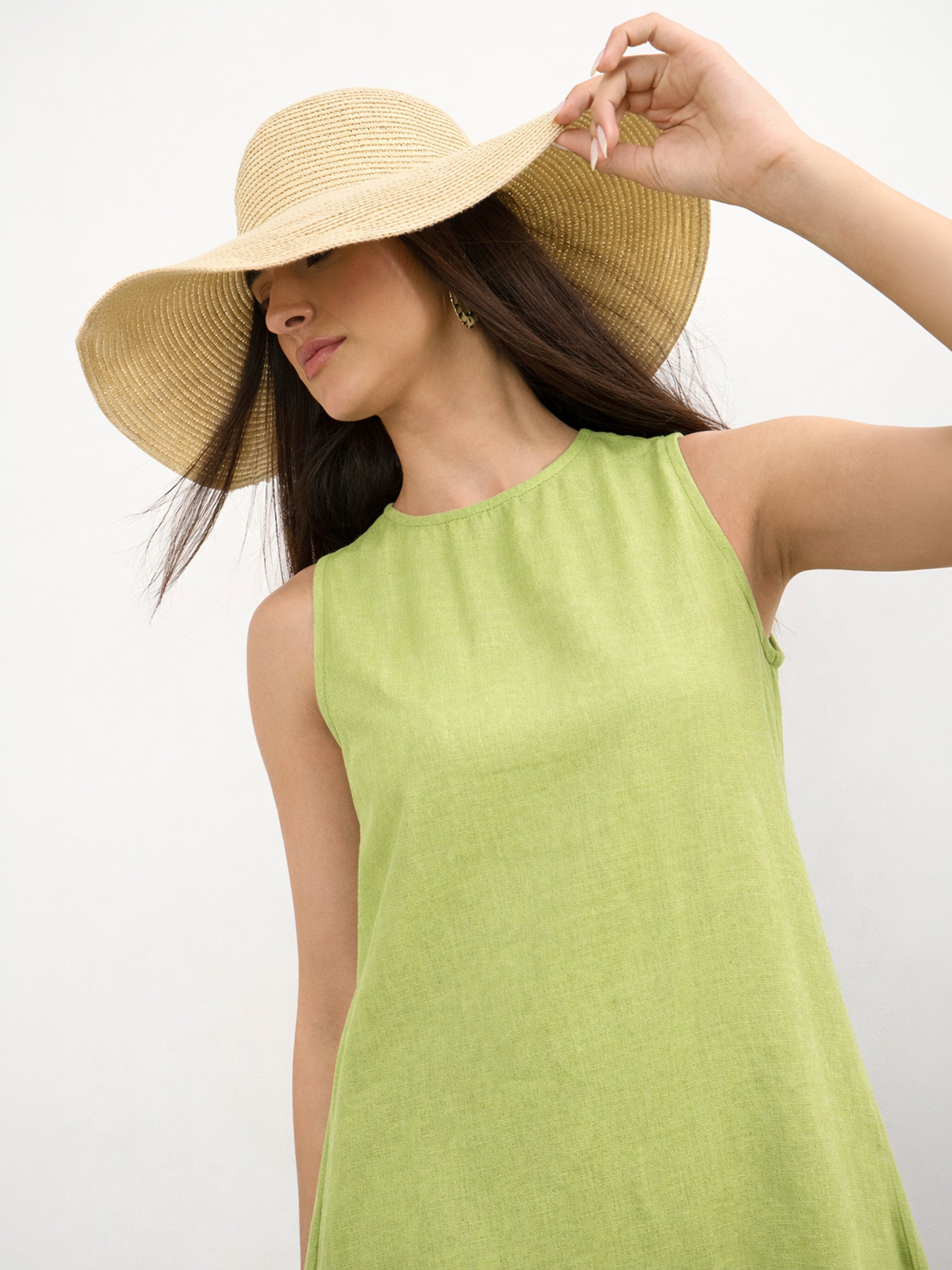Women Green Solid Sleeveless A-Line Maxi Dress