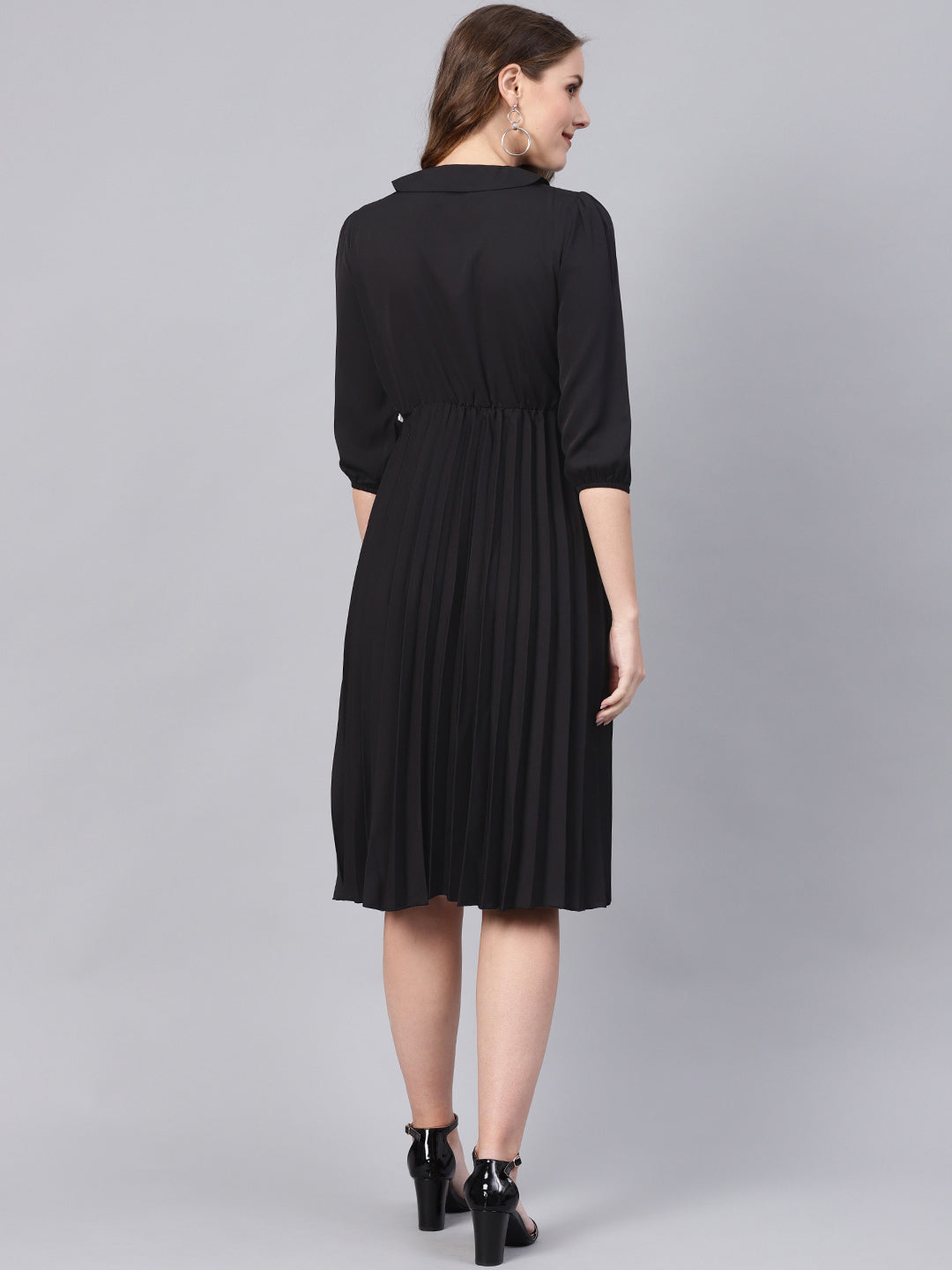 Women Black Peterpan Belted Pleated Midi Dress