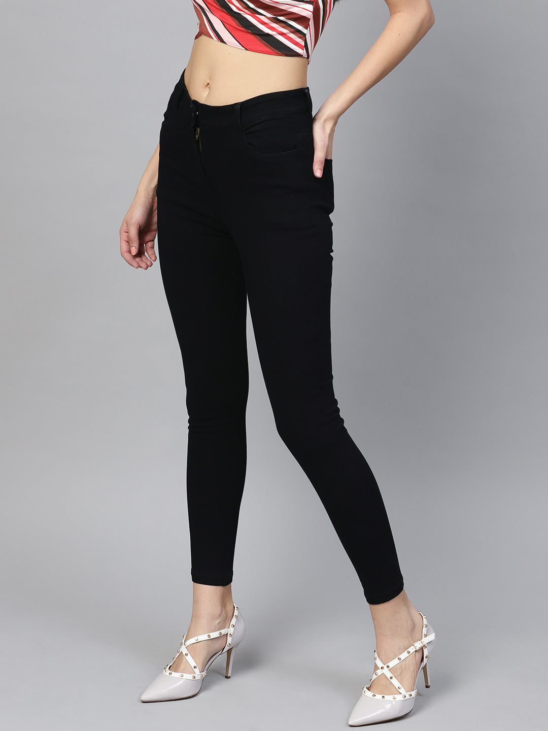 Women Black Cropped Jeans
