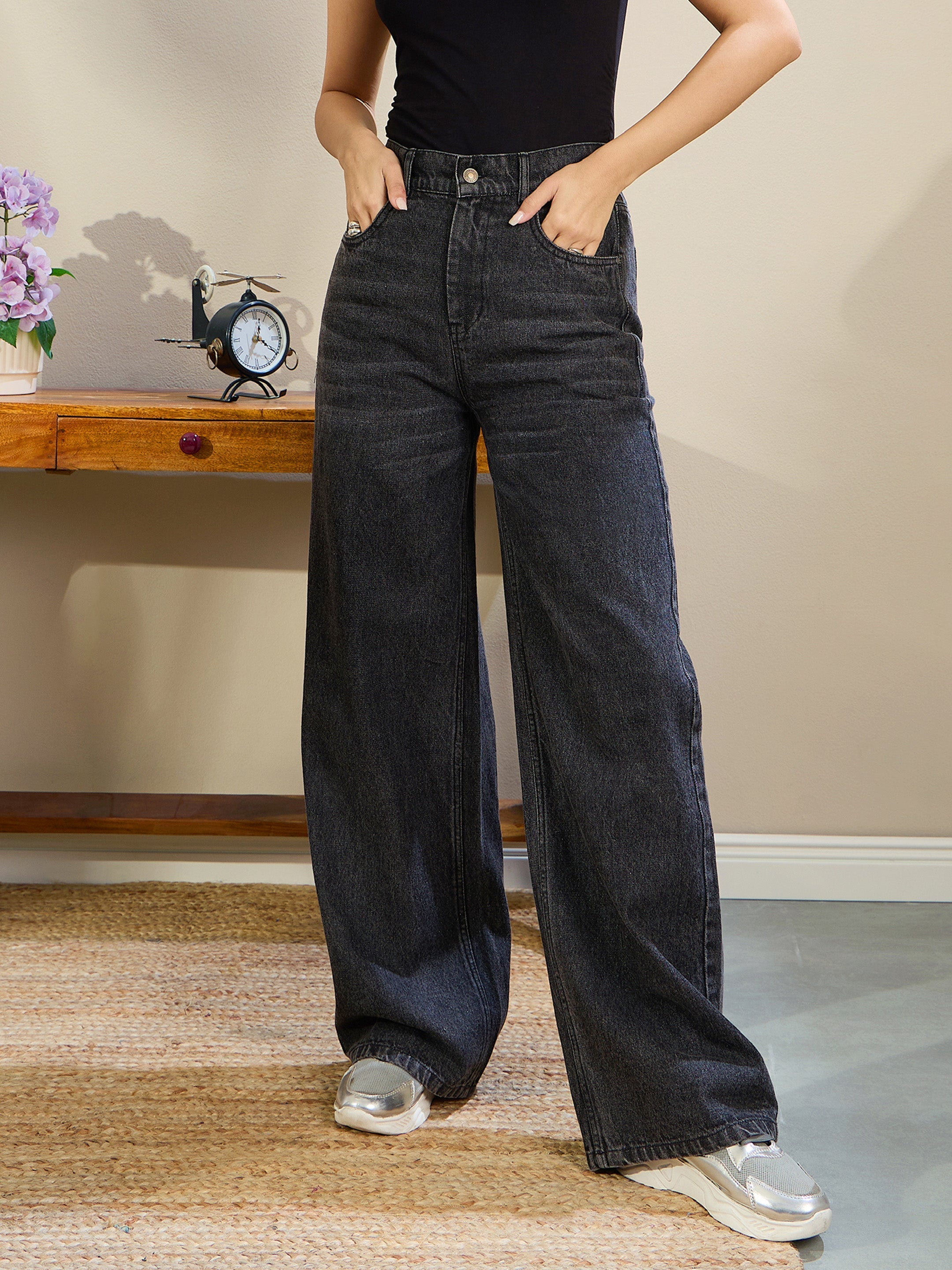 Women Black Wash High Waist Straight Fit Jeans