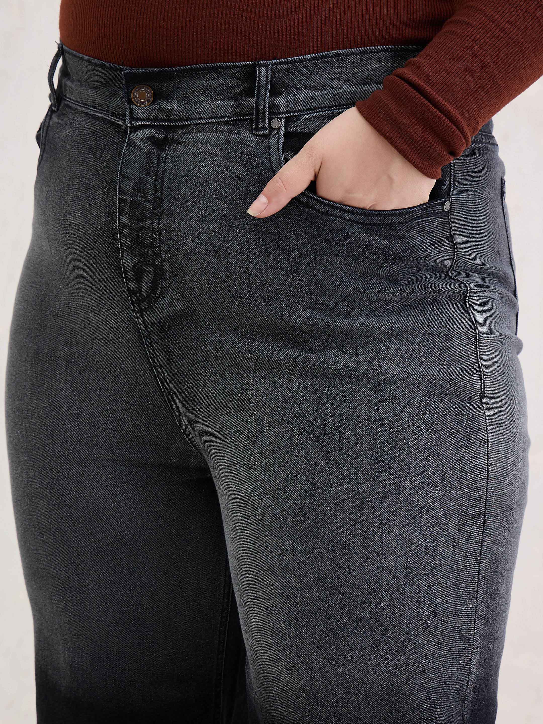 Women Black Ombre Straight Jeans