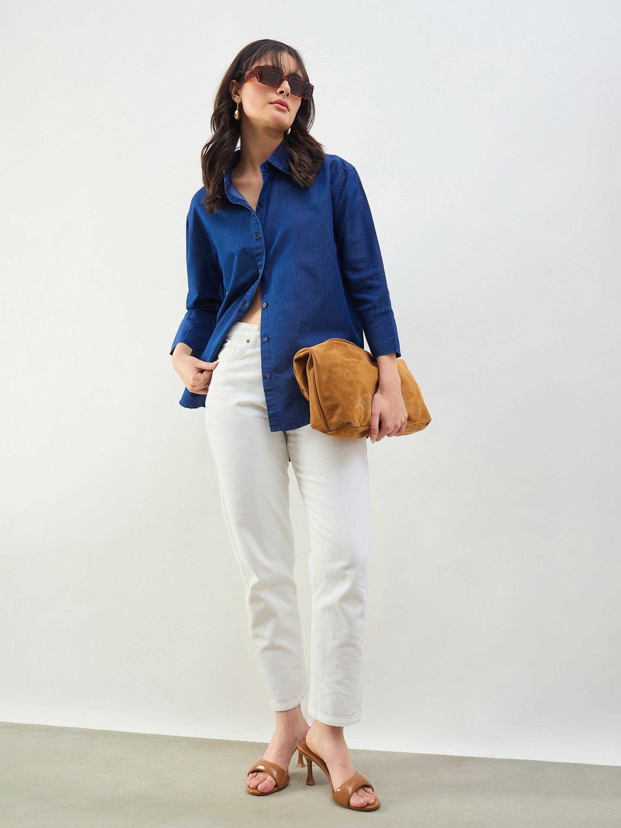 Women White Barrel Fit High Rise Jeans