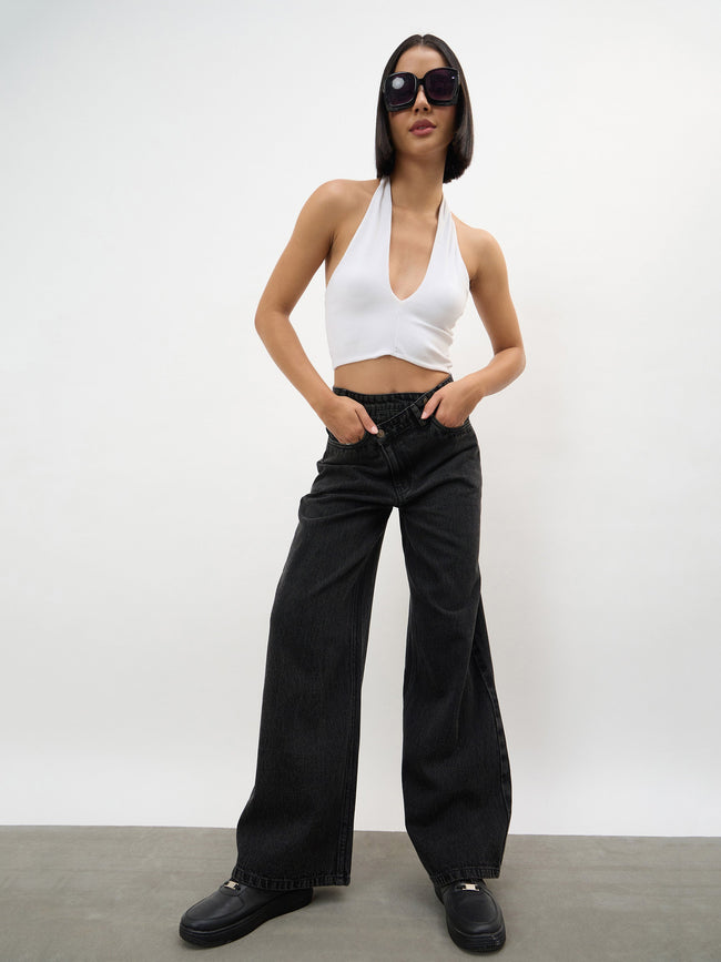 Women Black Wash Cross Waist Straight Jeans