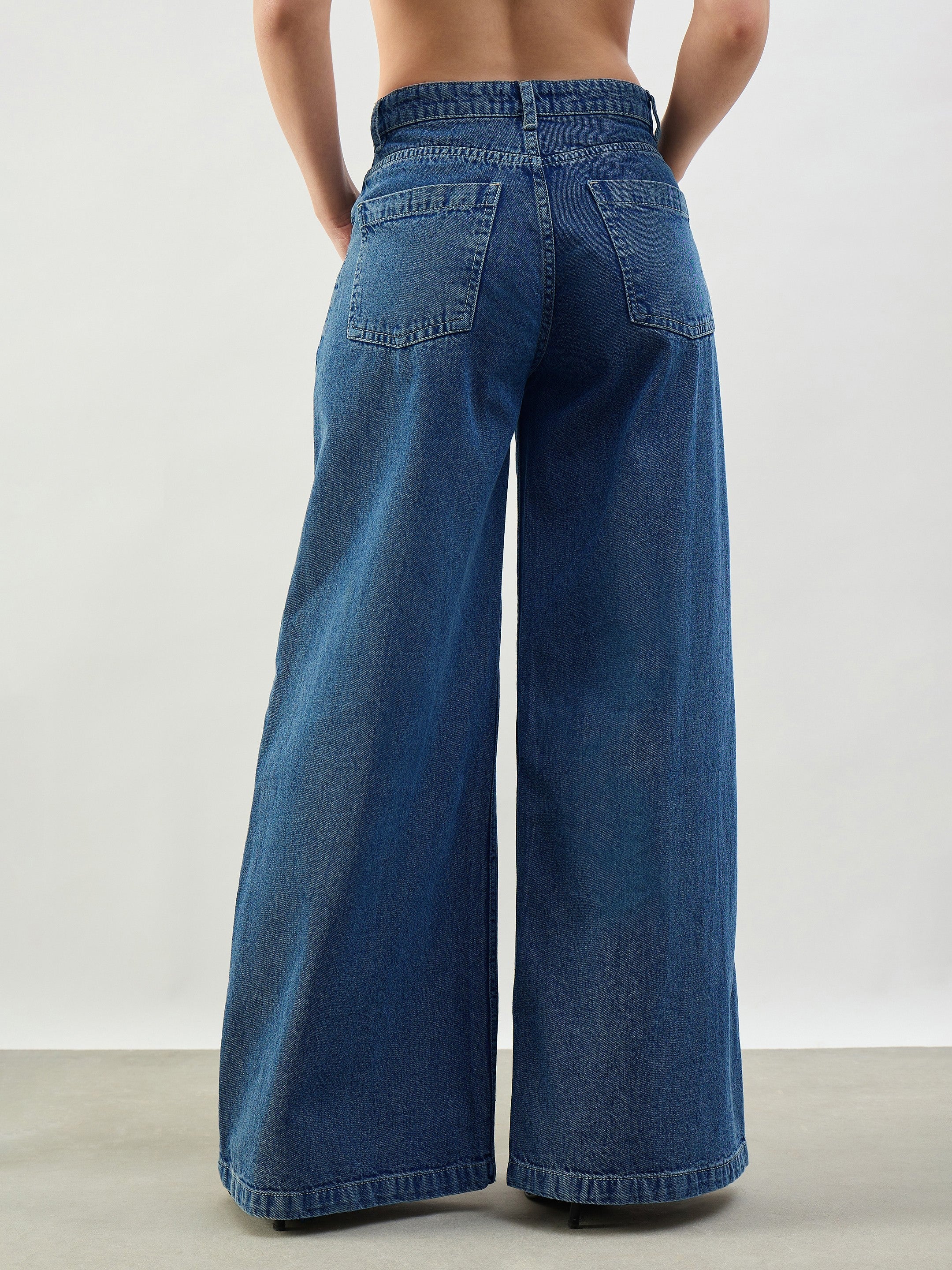 Women Blue Whisker Low Waist Wide Leg Jeans