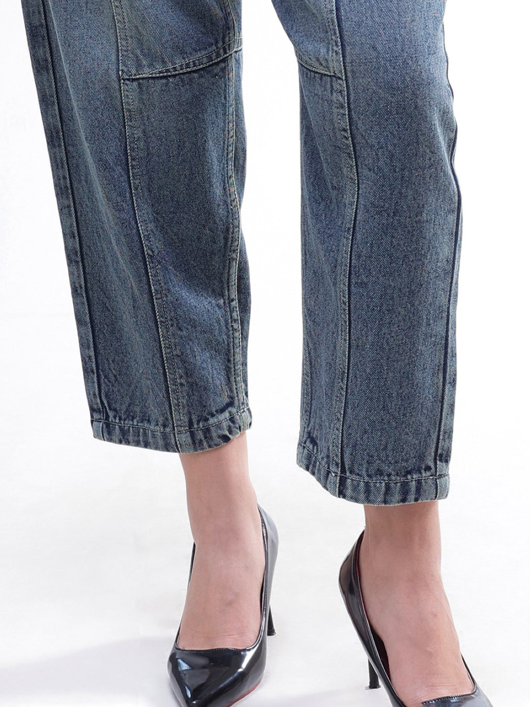 Women Blue Wash Whisker Front Seam Balloon Fit Jeans