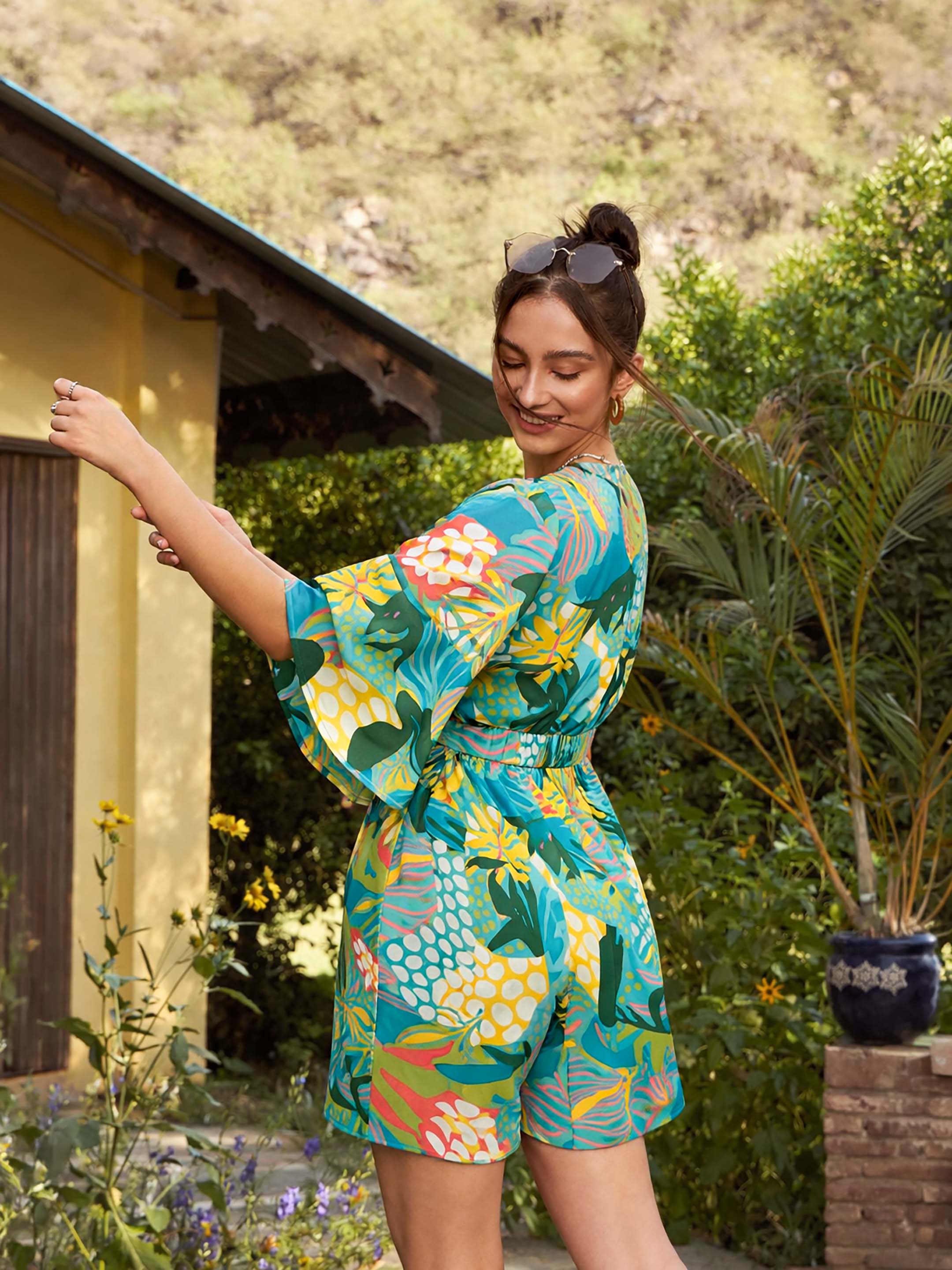 Women Green Floral Front Tie Knot Playsuit