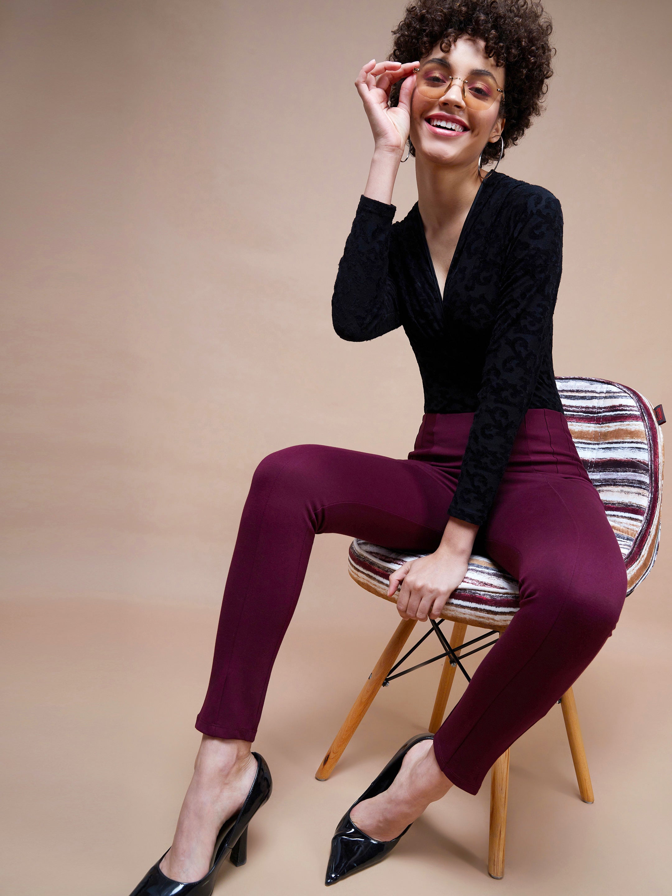 Women Burgundy Bottom Zipper Jeggings